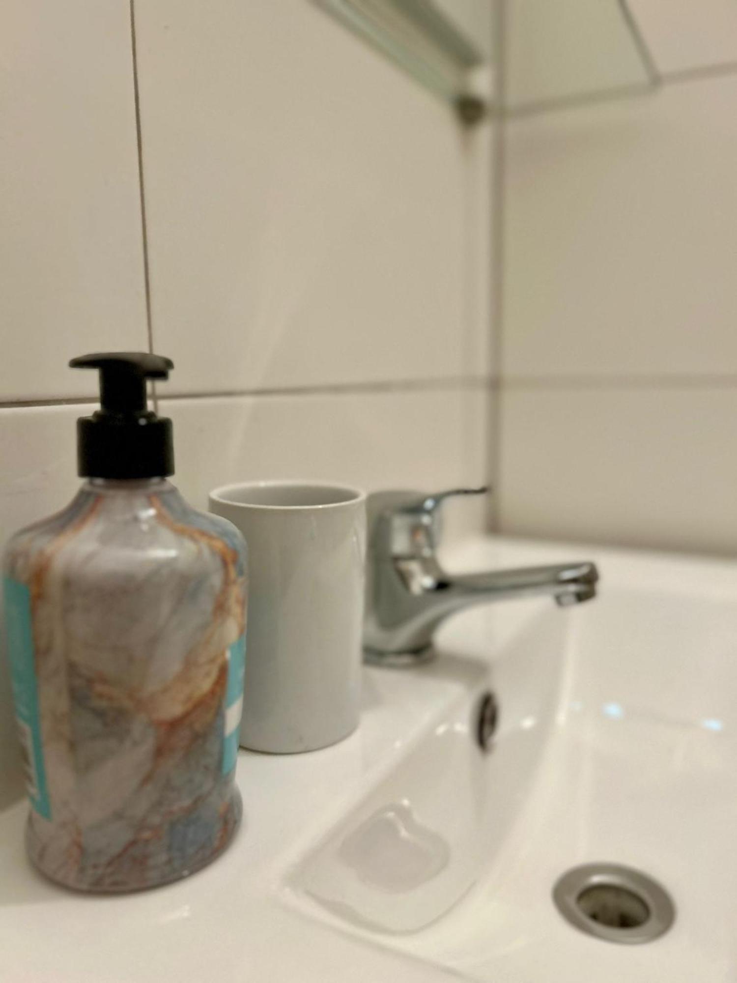 Guest house Zar 4 *